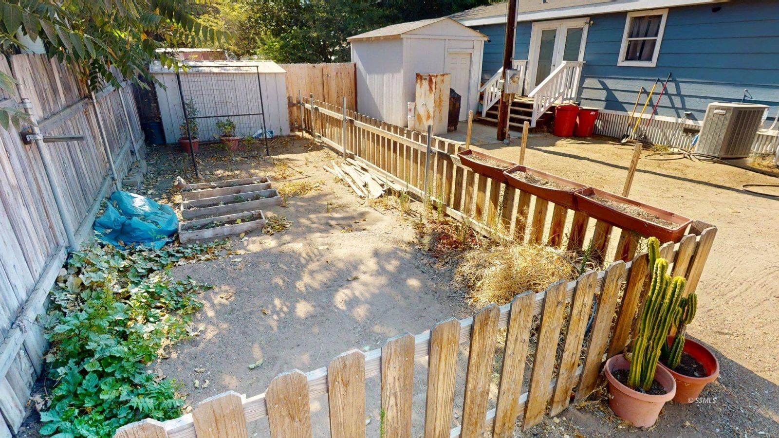 Property Photo 23
