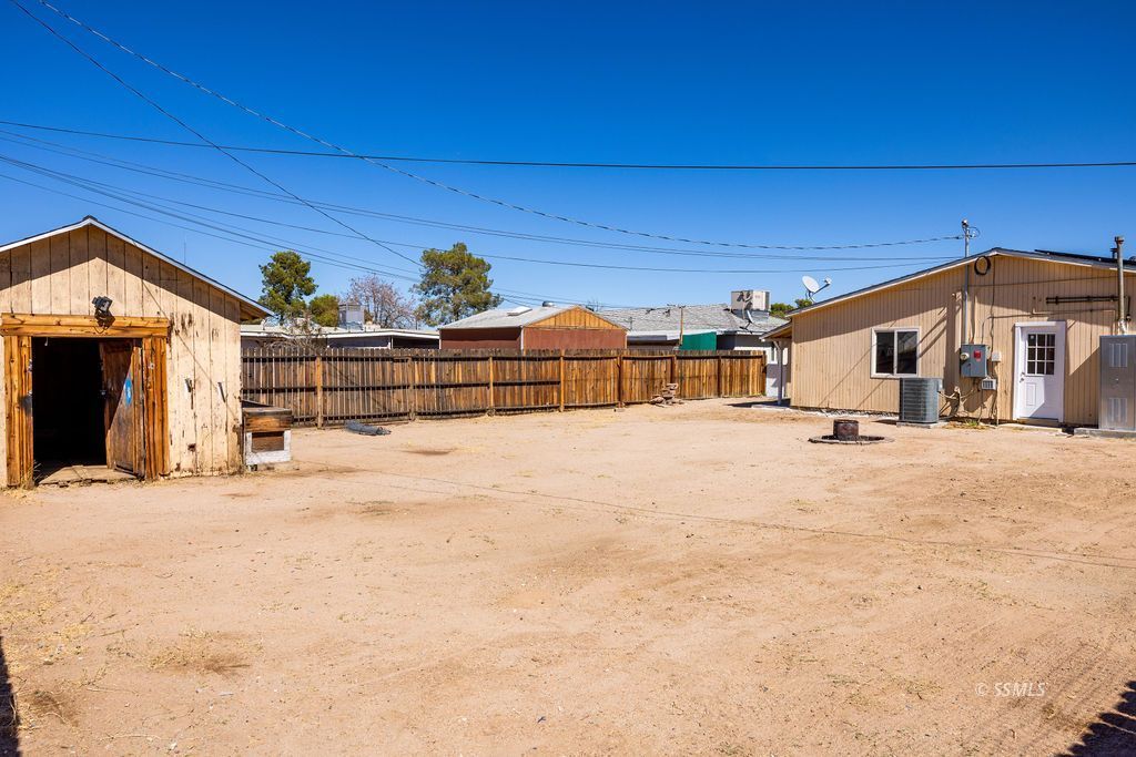 Property Photo 30