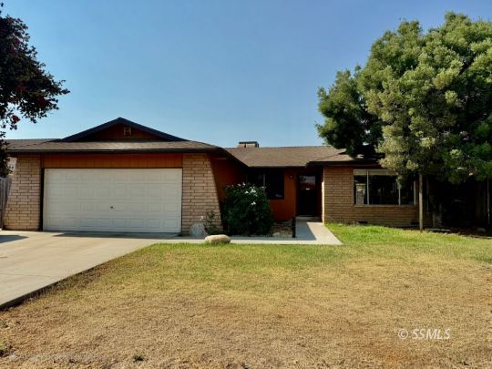 feature listing property photo