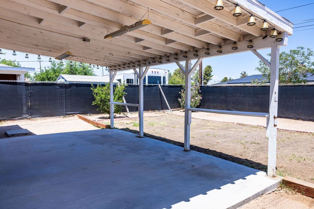 Property Photo 26