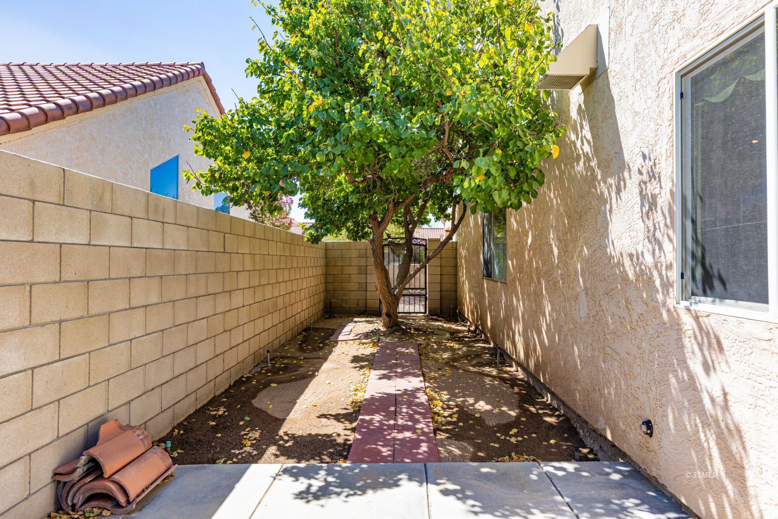 Property Photo 45