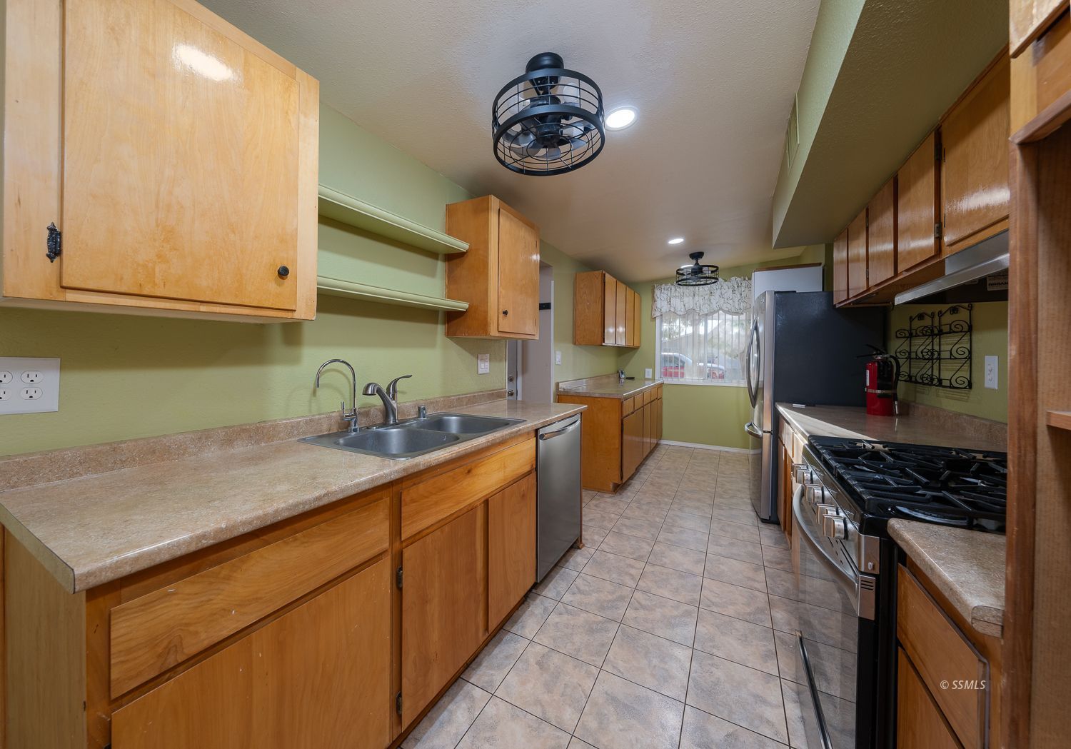 Property Photo 9