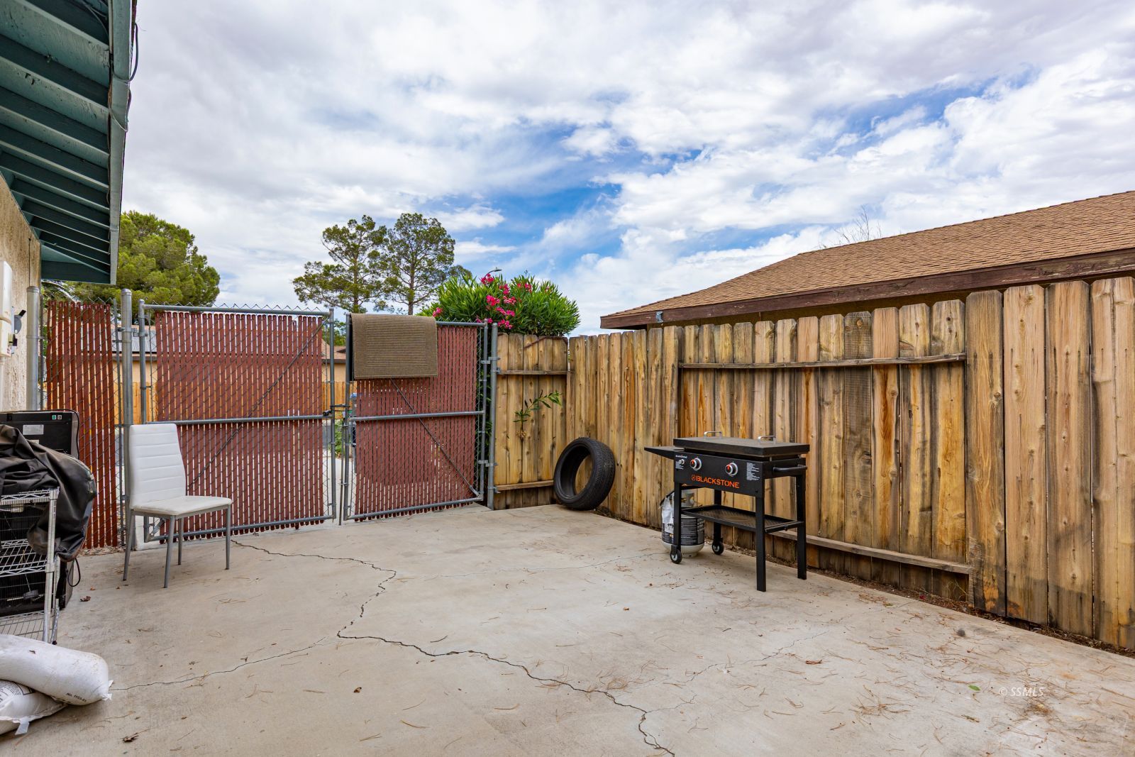 Property Photo 38