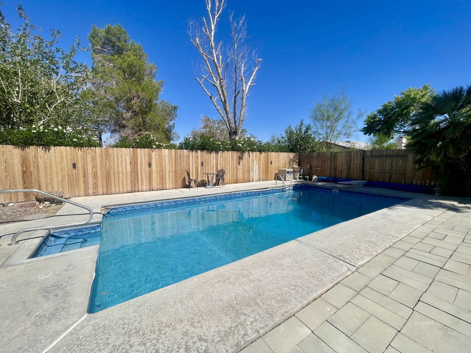 Property Photo 16