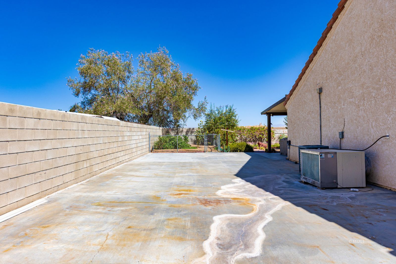 Property Photo 44