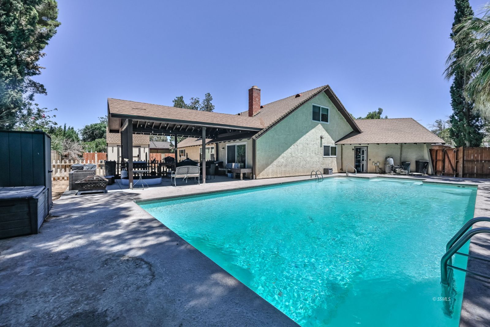 Property Photo 27