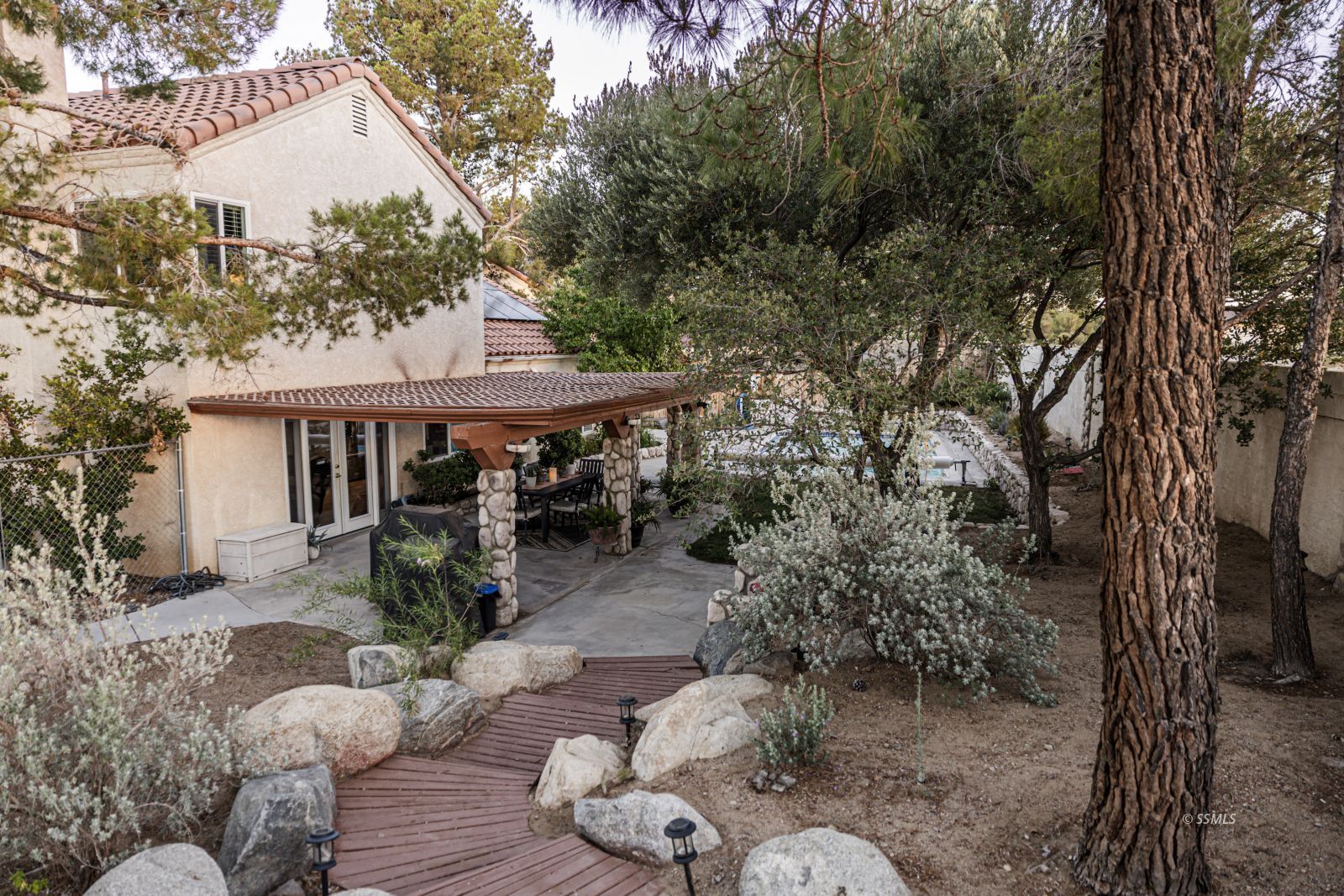 Property Photo 20
