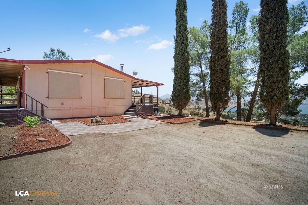 Property Photo 31