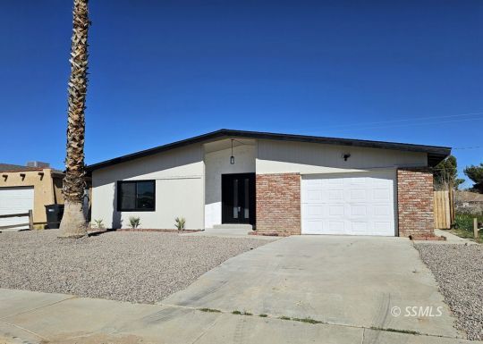 feature listing property photo