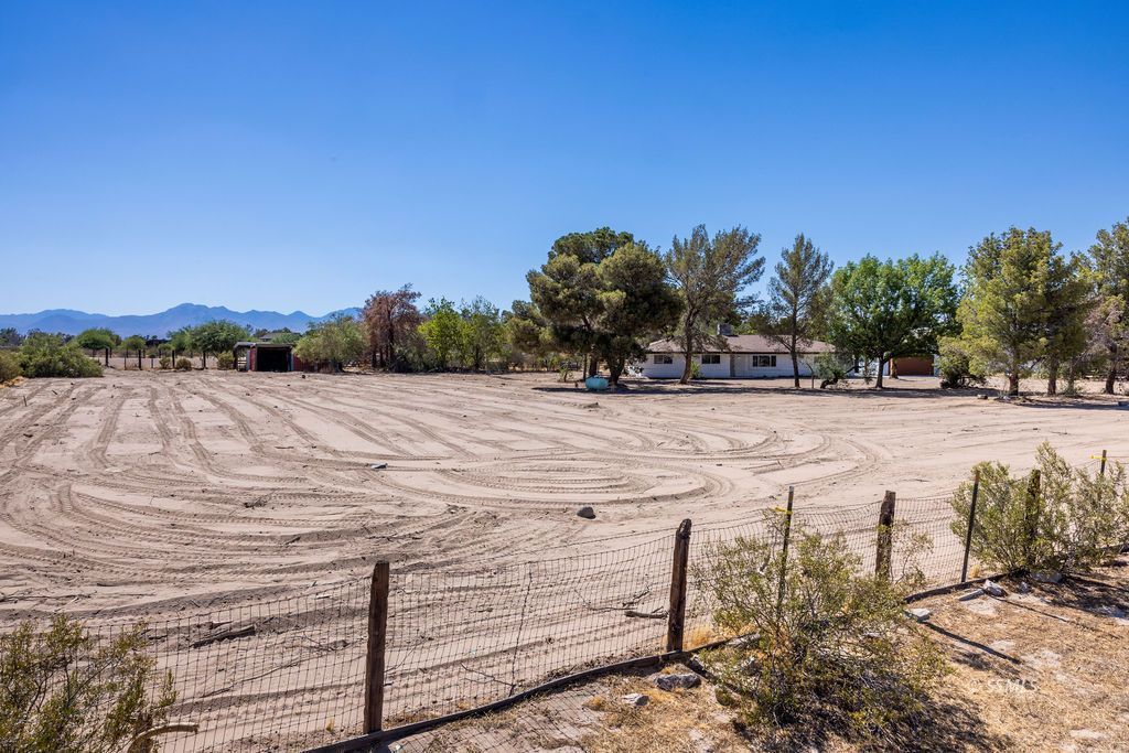 Property Photo 45