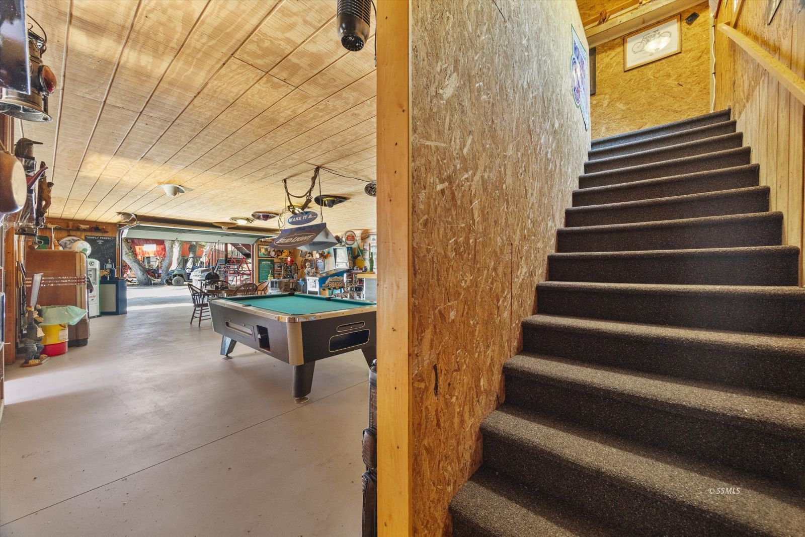 Property Photo 44
