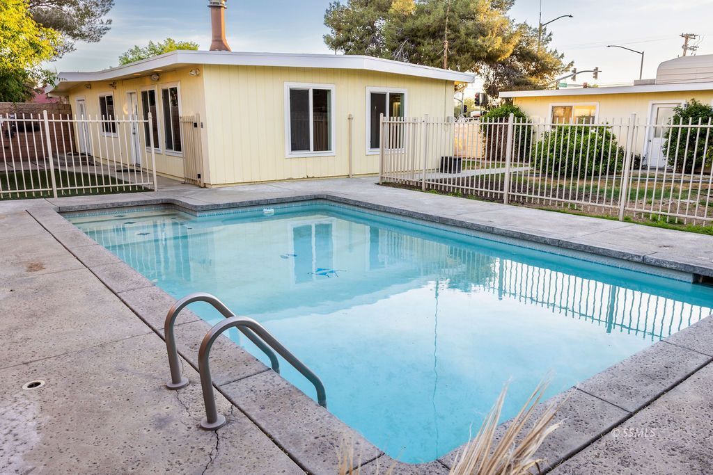 Property Photo 36