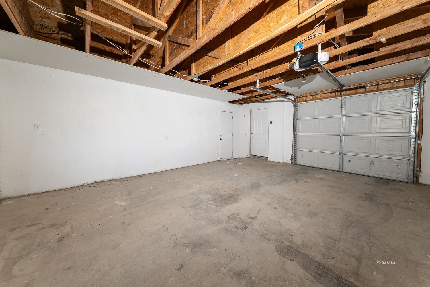 Property Photo 32