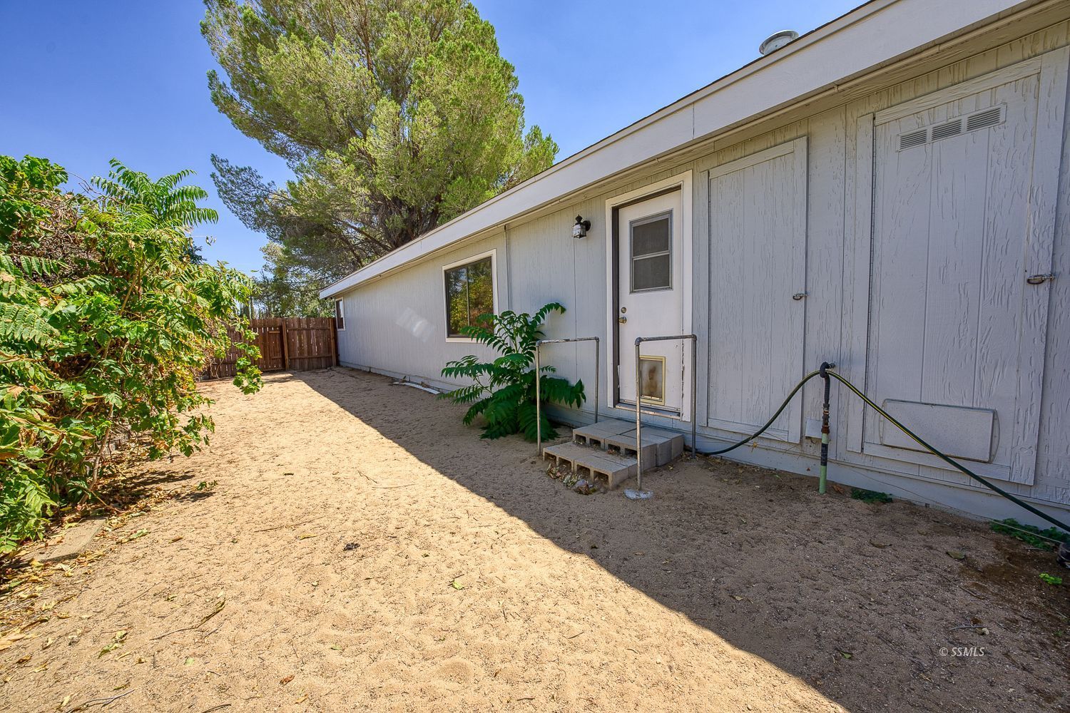 Property Photo 28