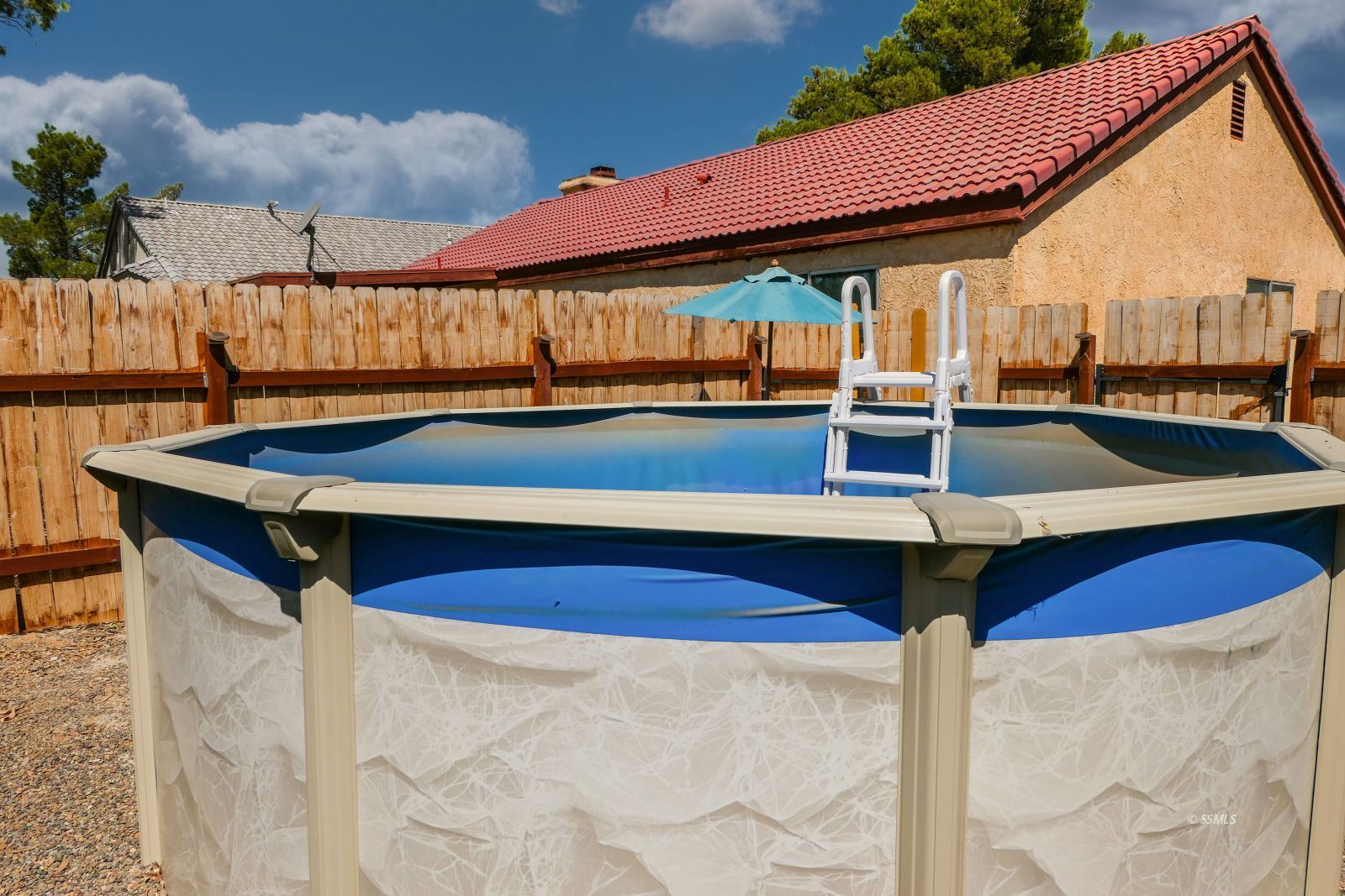 Property Photo 40