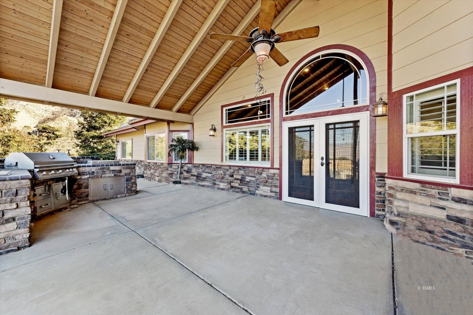 Property Photo 31