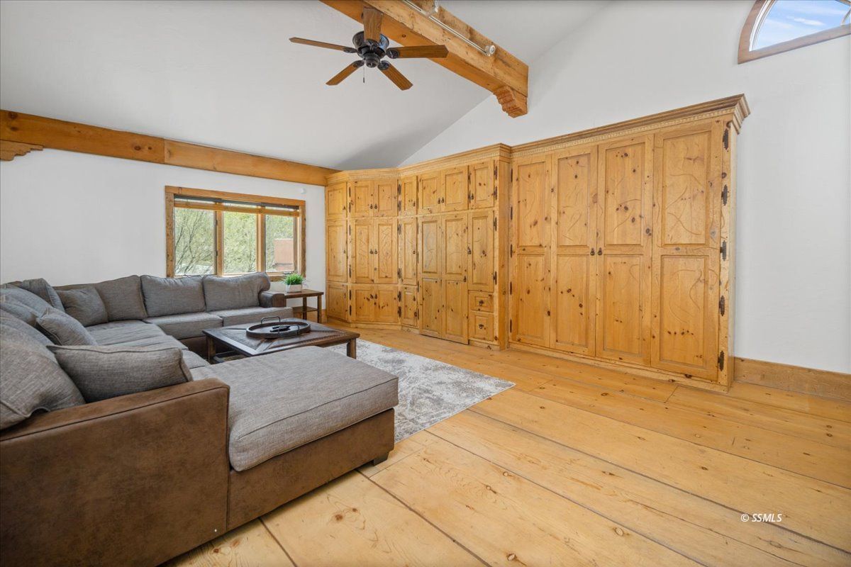 Property Photo 41