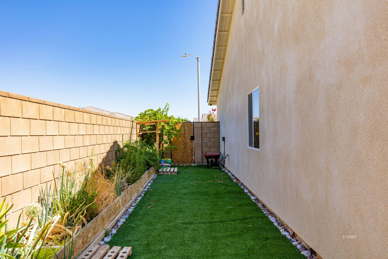 Property Photo 45