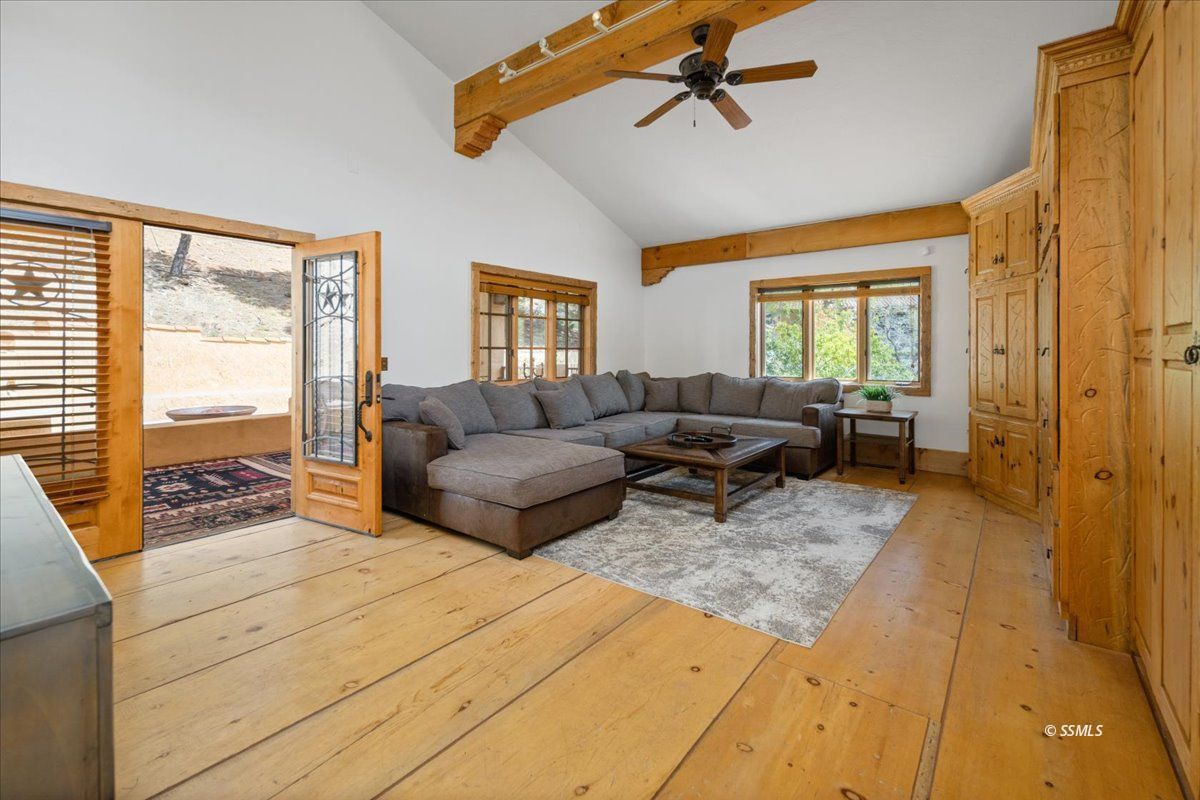 Property Photo 40