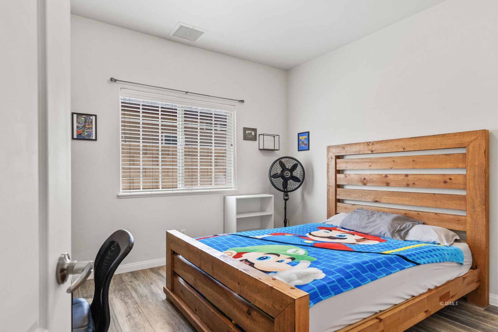 Property Photo 23