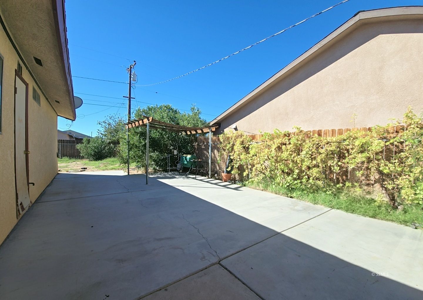 Property Photo 23