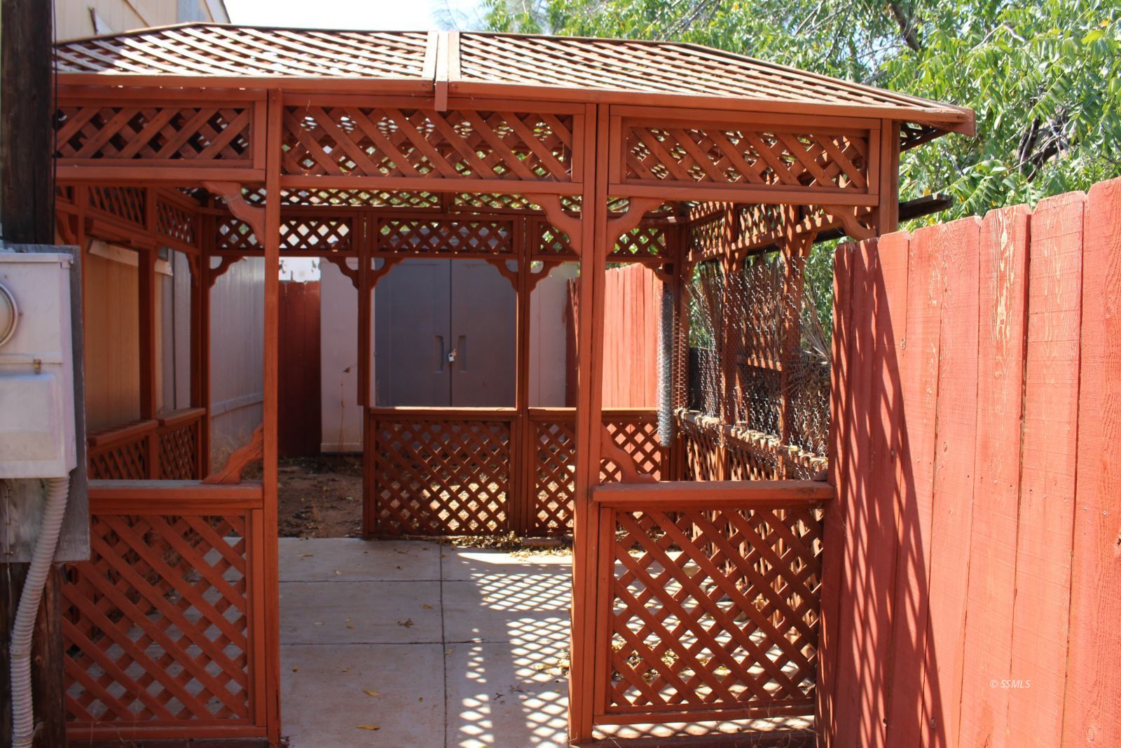 Property Photo 23
