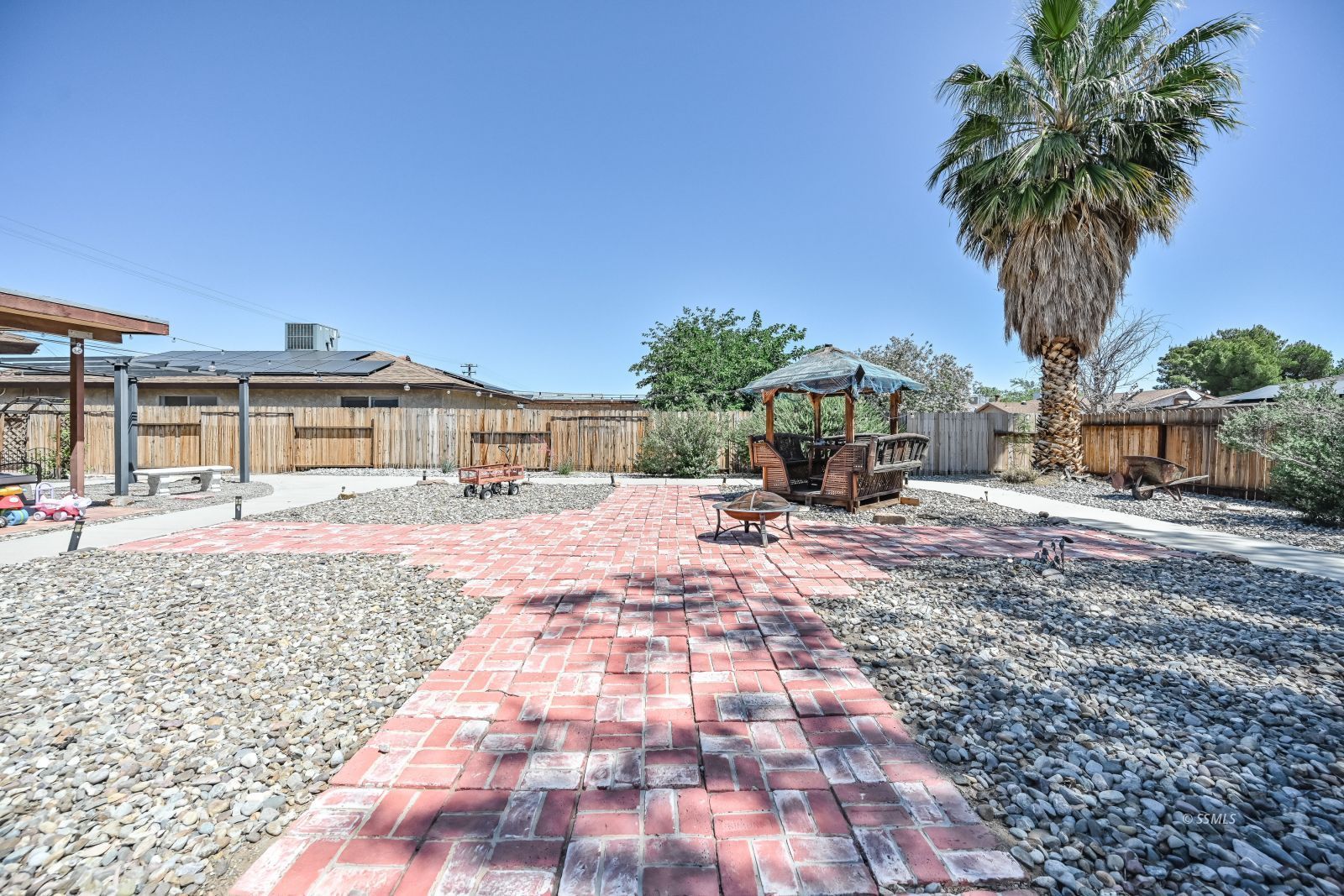 Property Photo 32