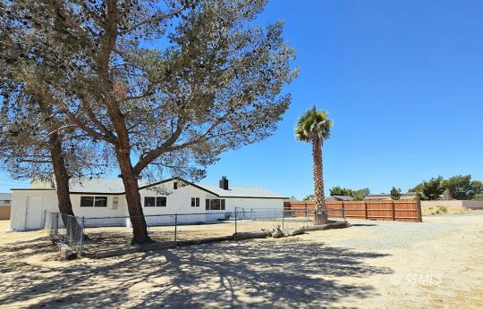feature listing property photo