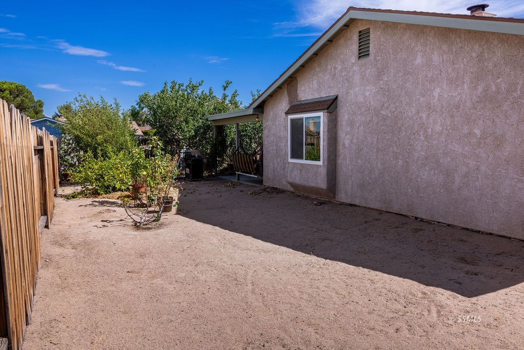 Property Photo 38
