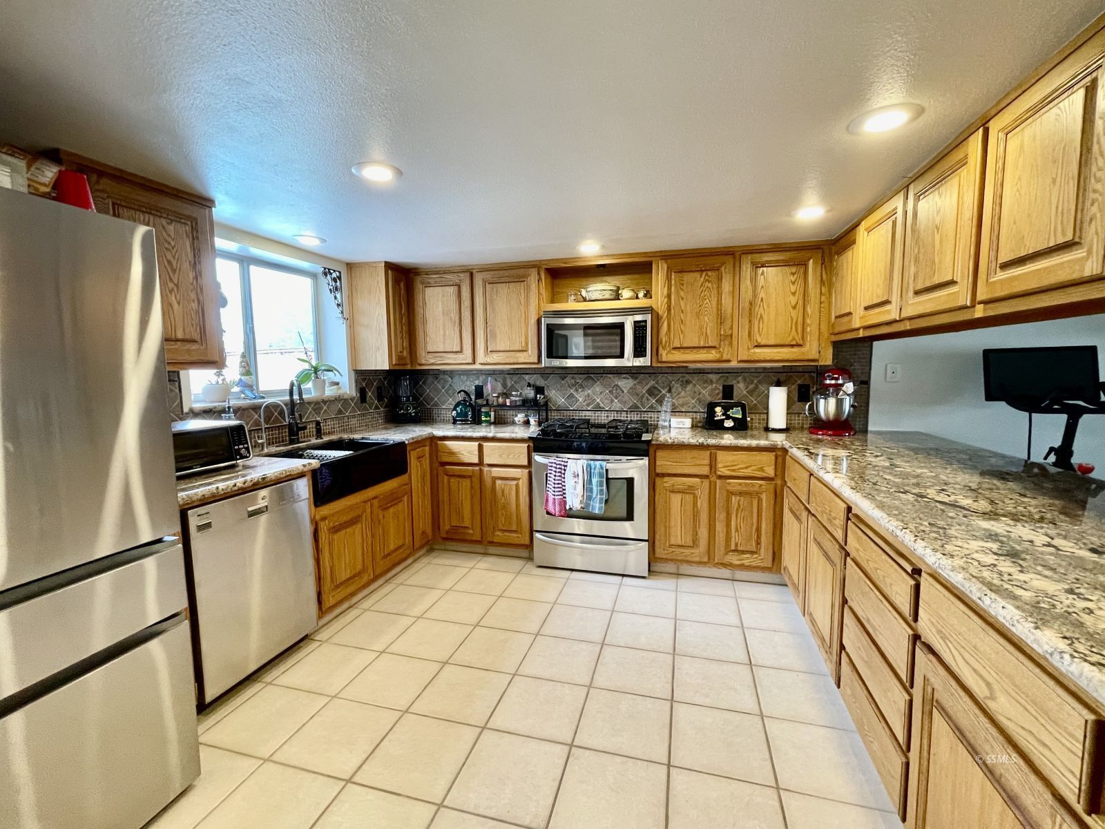 Property Photo 9