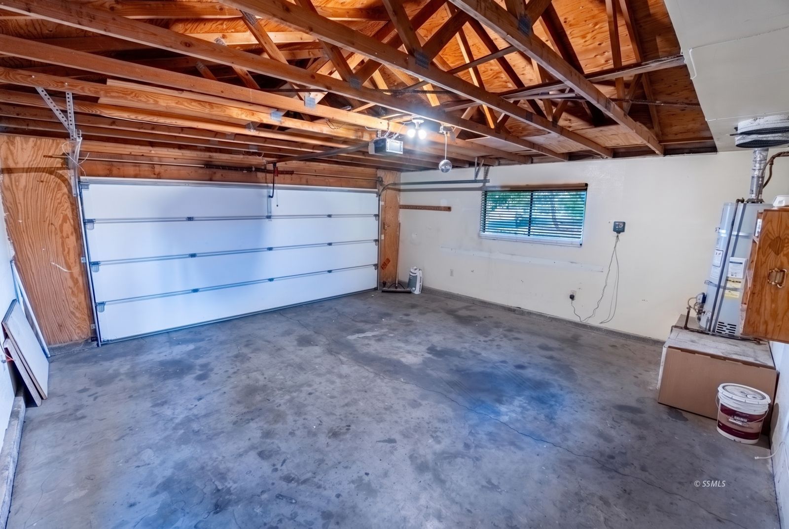 Property Photo 32
