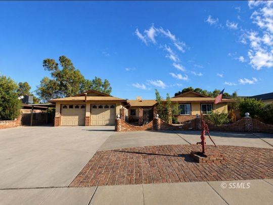 feature listing property photo