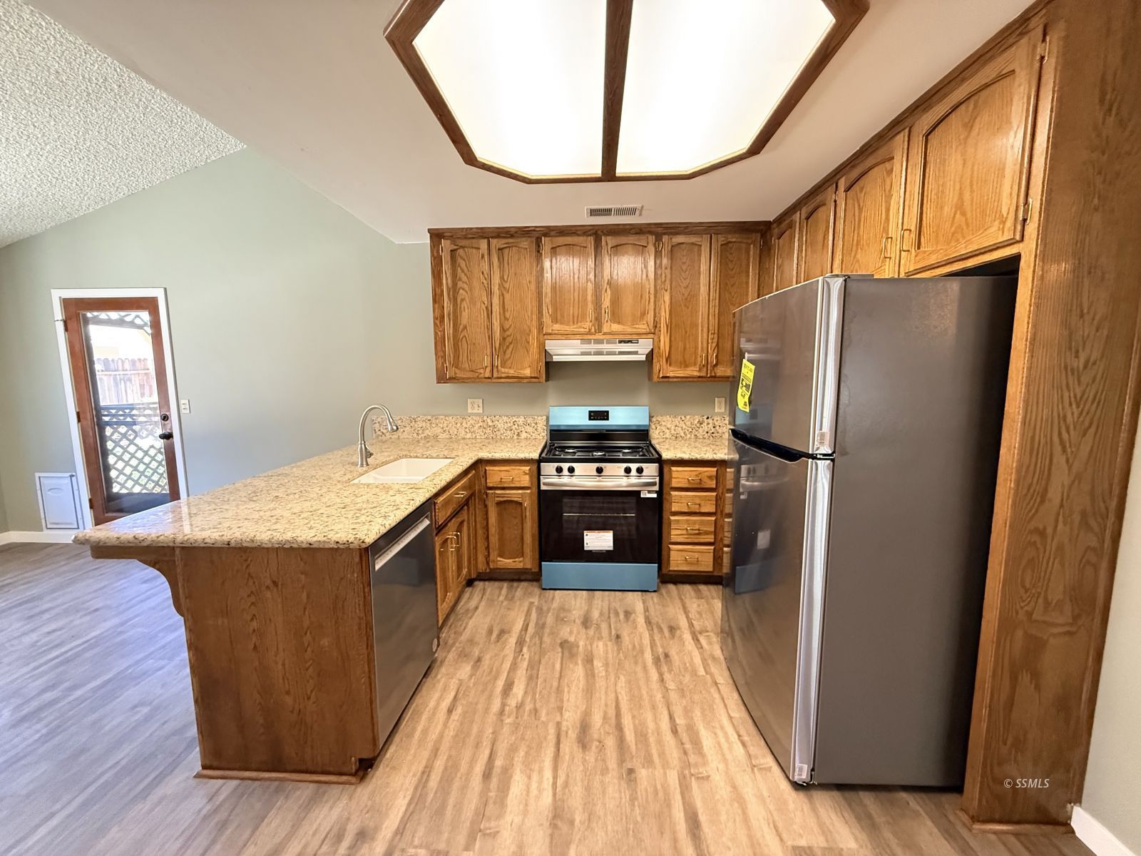 Property Photo 9