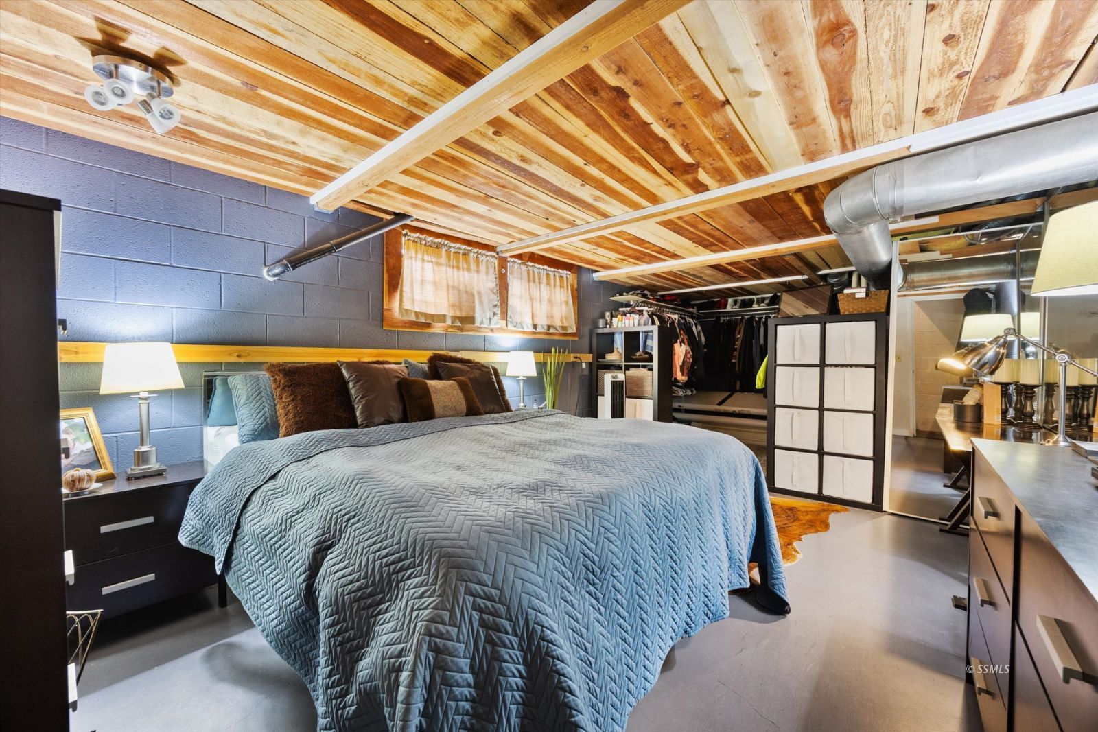 Property Photo 45