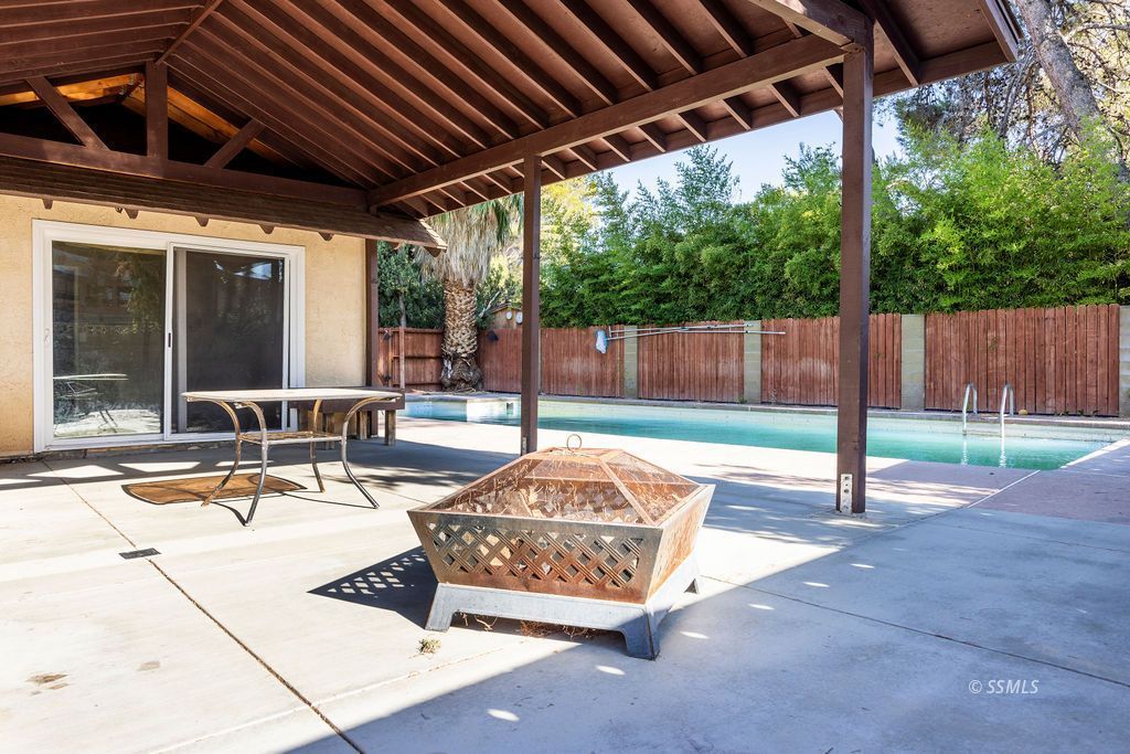 Property Photo 33