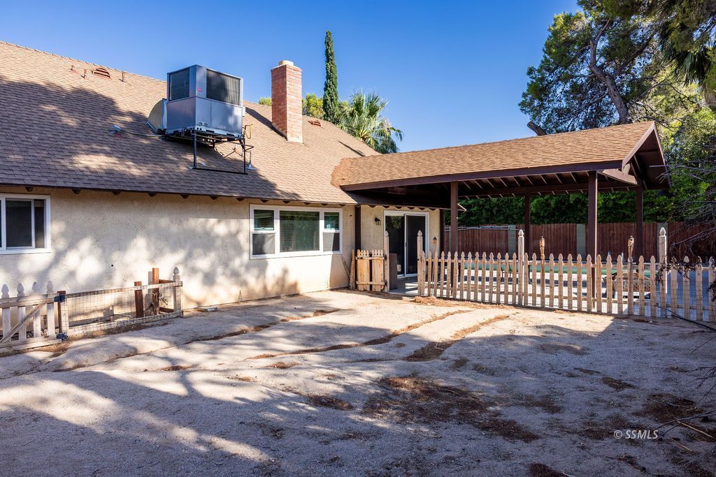 Property Photo 37