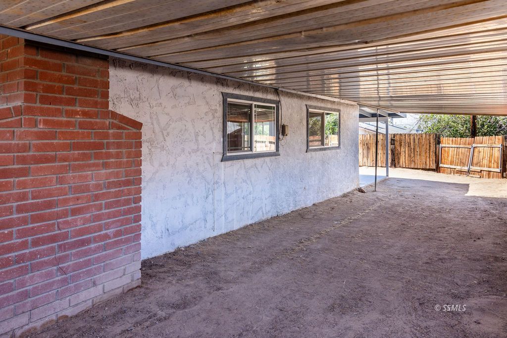 Property Photo 30