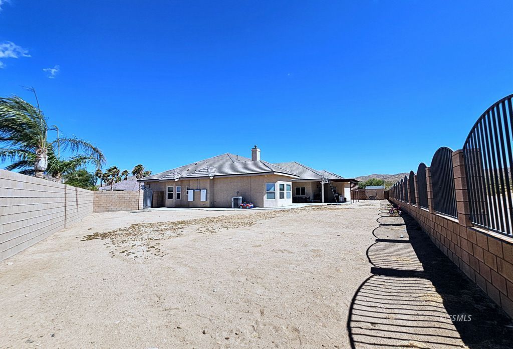 Property Photo 41