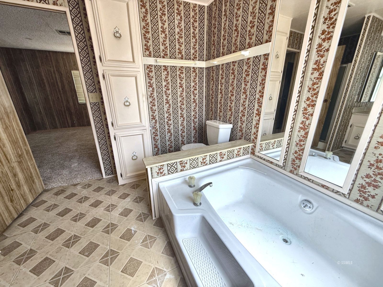 Property Photo 28