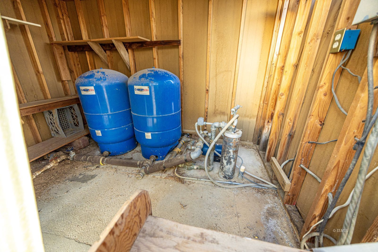 Property Photo 42
