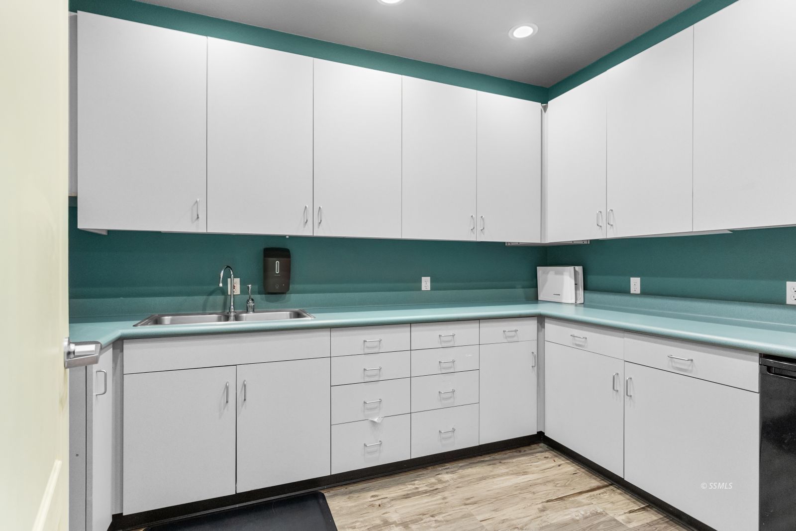 Property Photo 44