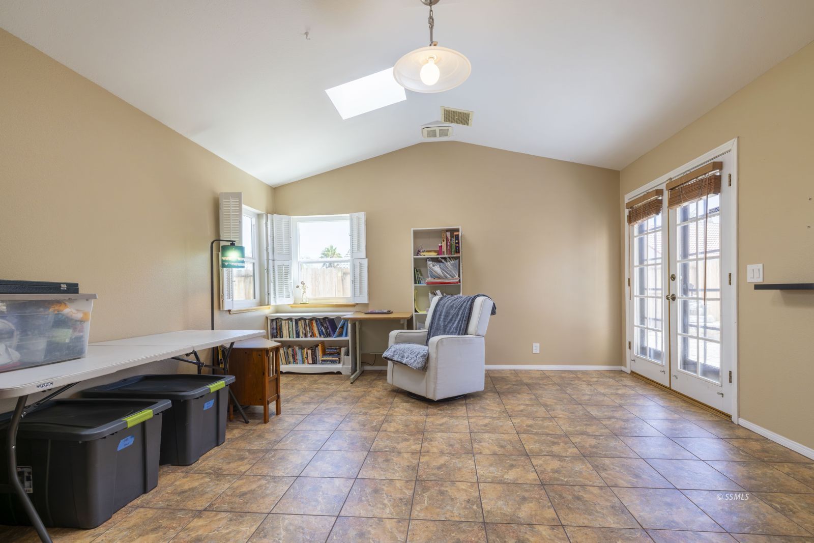 Property Photo 23
