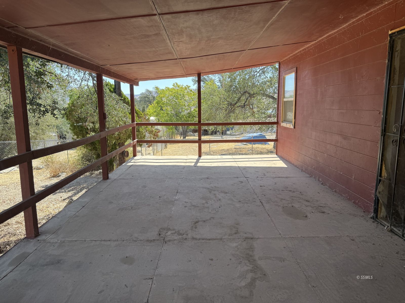 Property Photo 27