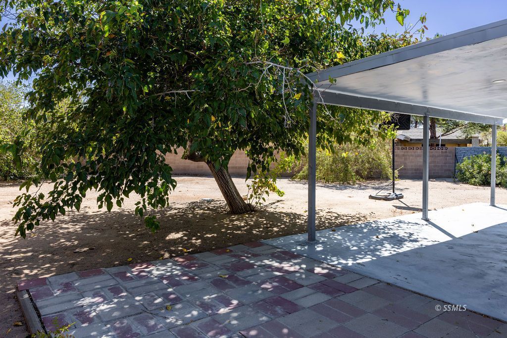 Property Photo 28
