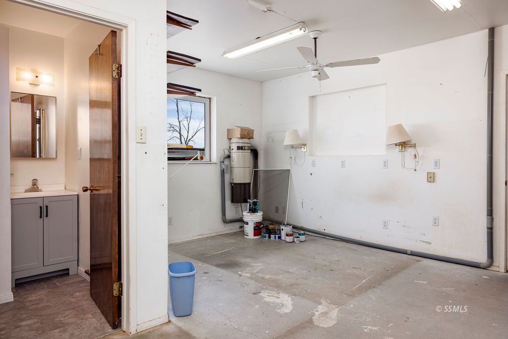 Property Photo 44