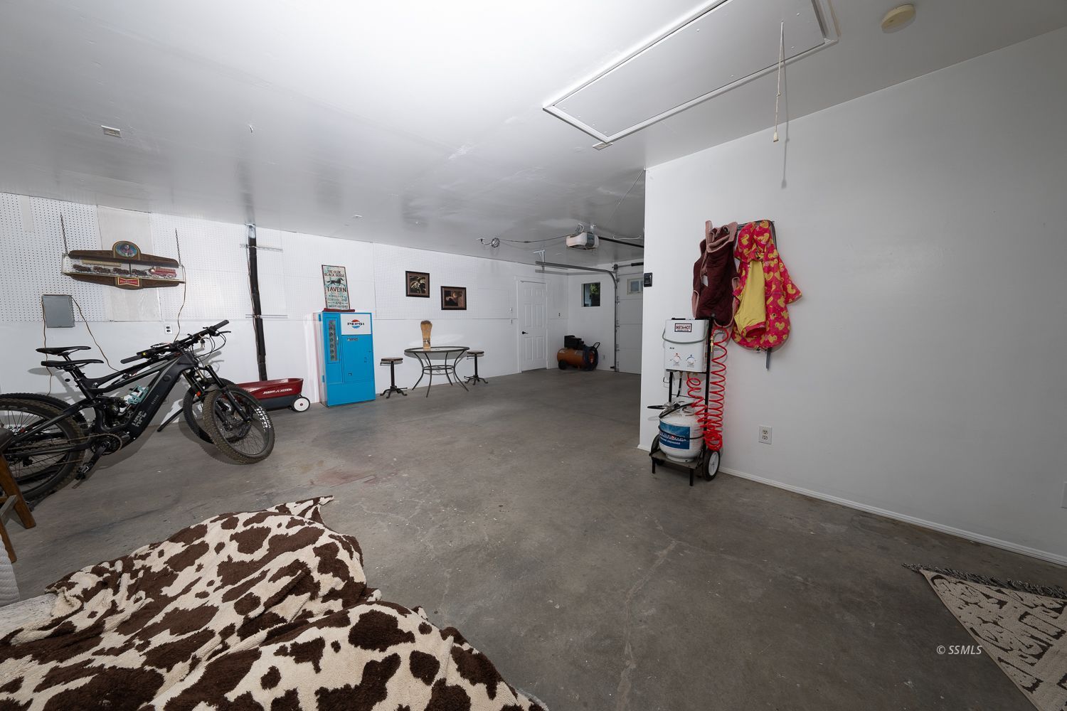 Property Photo 38