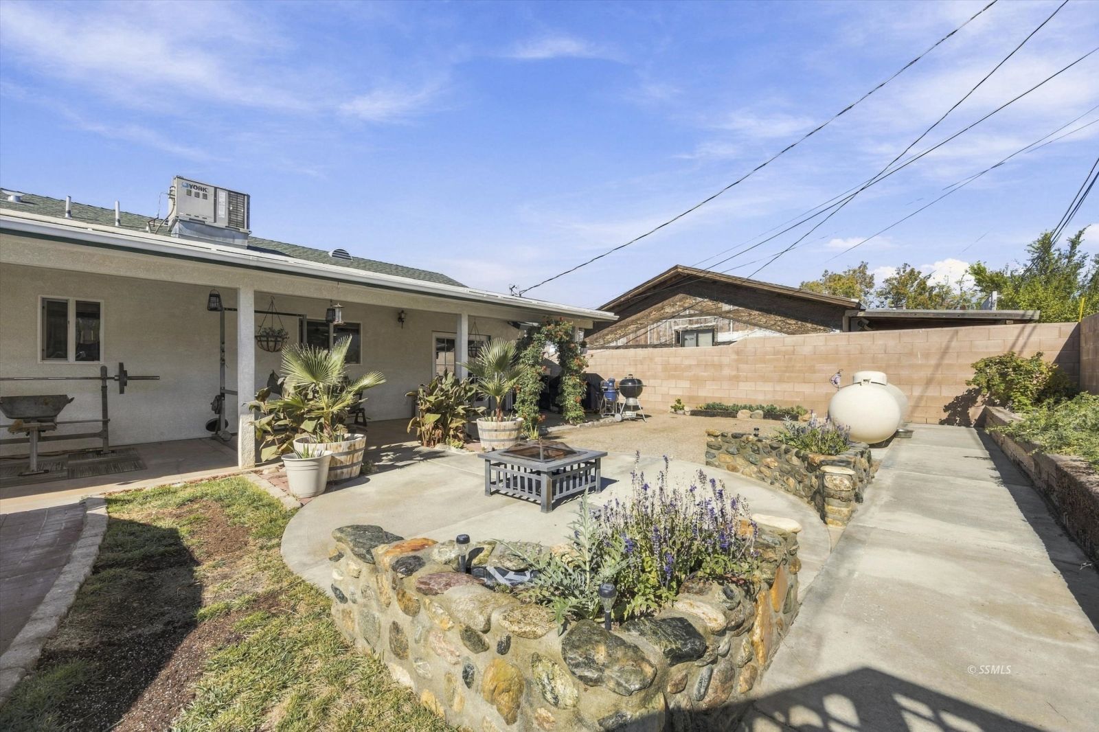 Property Photo 36