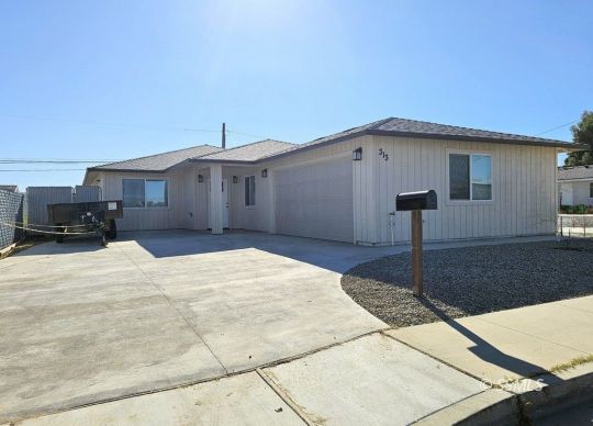 feature listing property photo