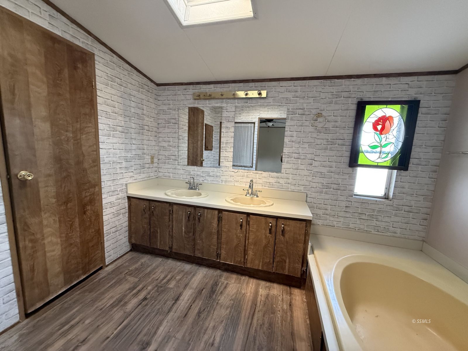 Property Photo 24