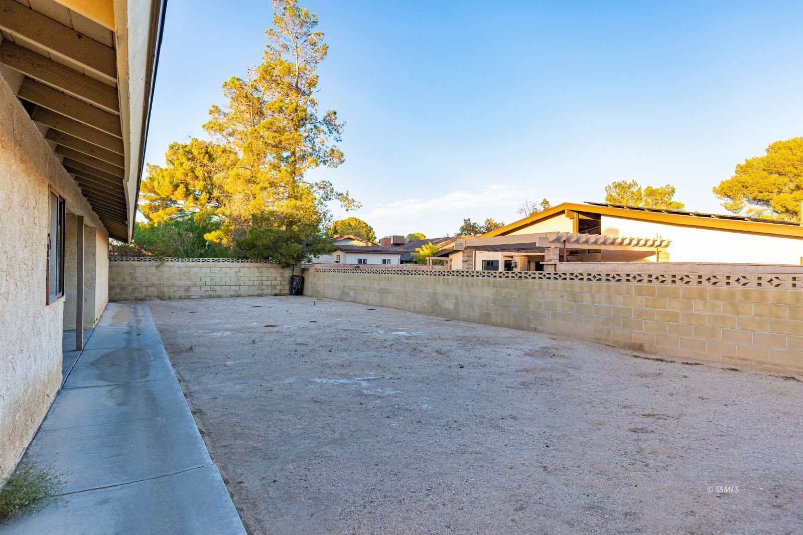 Property Photo 39